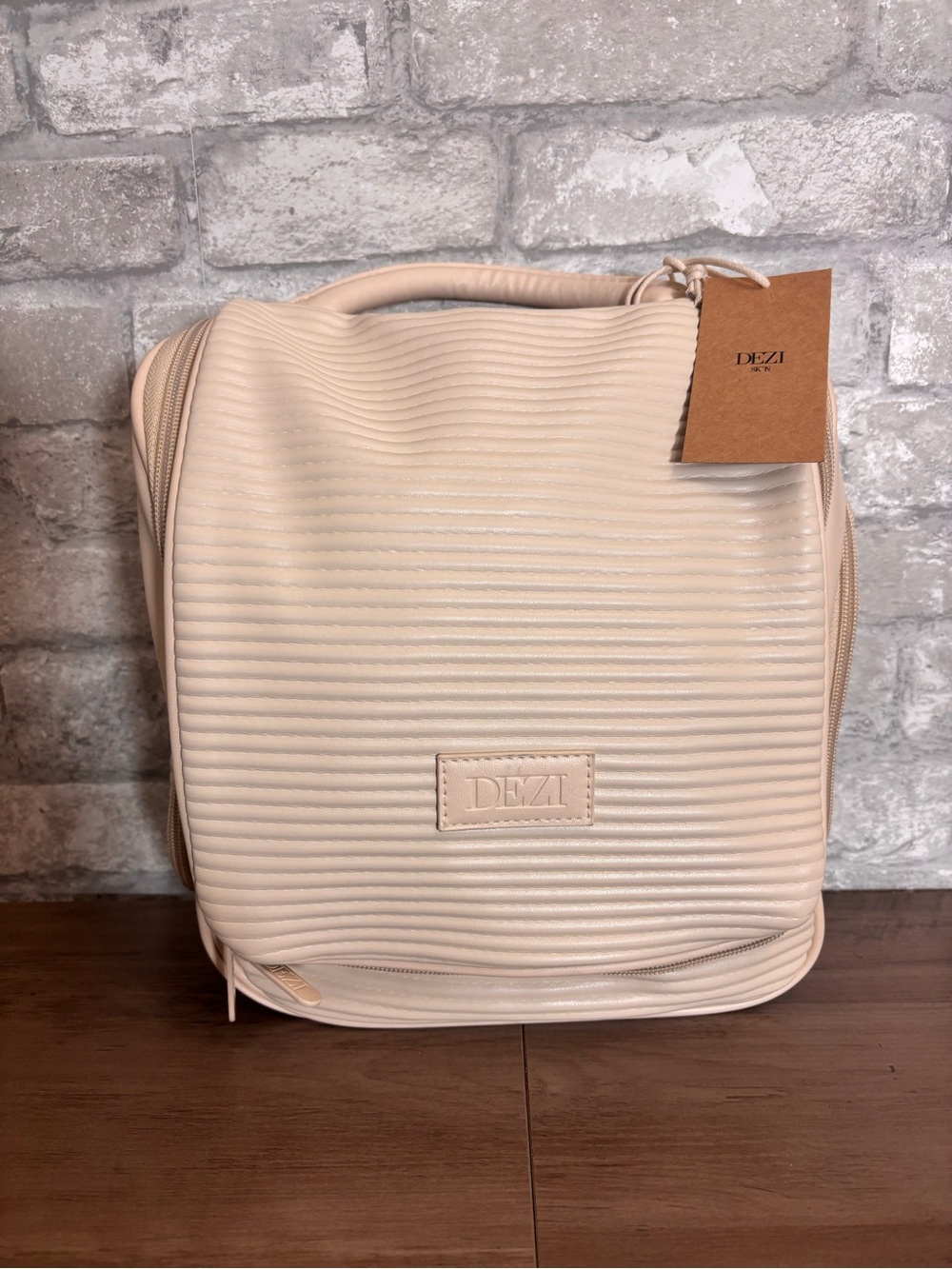 NEW DEZI Skin Bag Beige | Pack It All Multi-Purpose Hanging Travel Bag